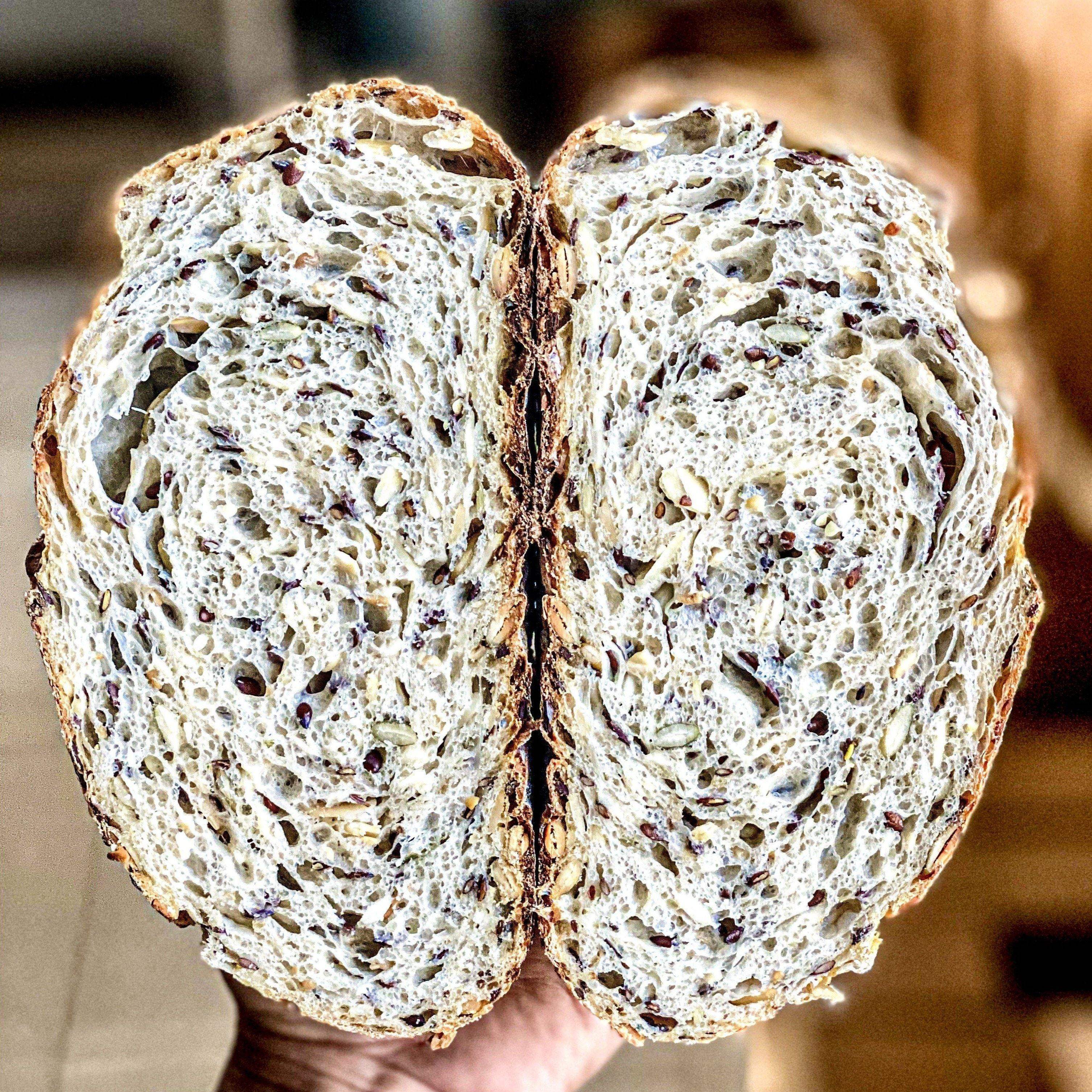 SEED FEAST SOURDOUGH (630g) - Suchalis Artisan Bakehouse