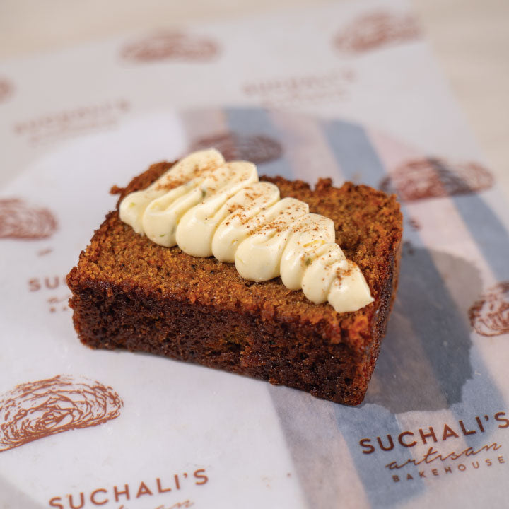 Carrot Cake with cream cheese frosting (135G)